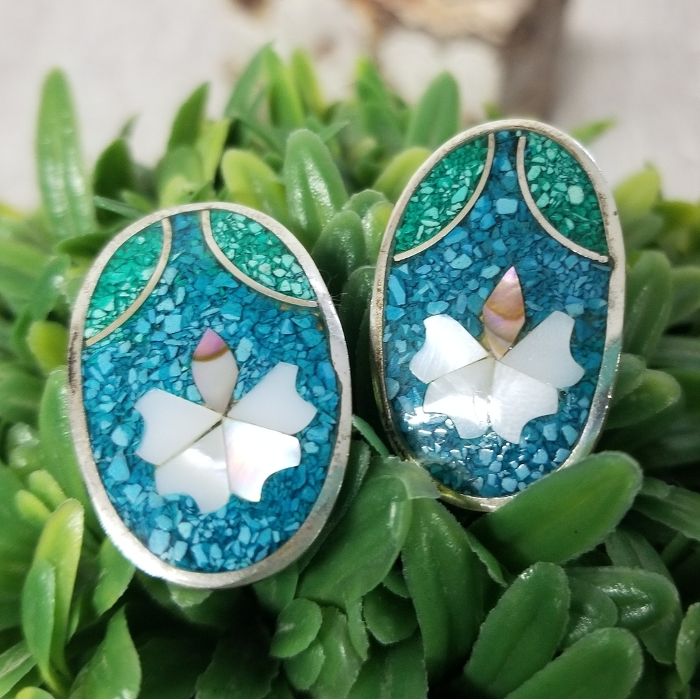 Vintage Alpacaware Mexican clip silver/ inlay earrings